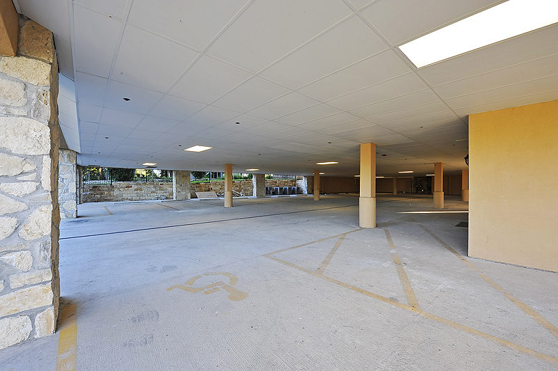 Parking - Tuscan Hills Lakeside - Lakeway Office Suites